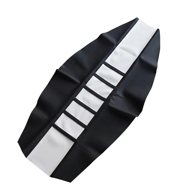 Mopon Satulanpäällinen (Useita värejä)