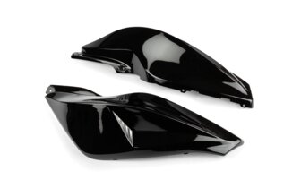Istuimen alla oleva paneeli STR8 Yamaha Aerox vuoteen 2013 asti New Design musta